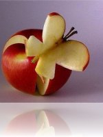 Бабочка из яблока